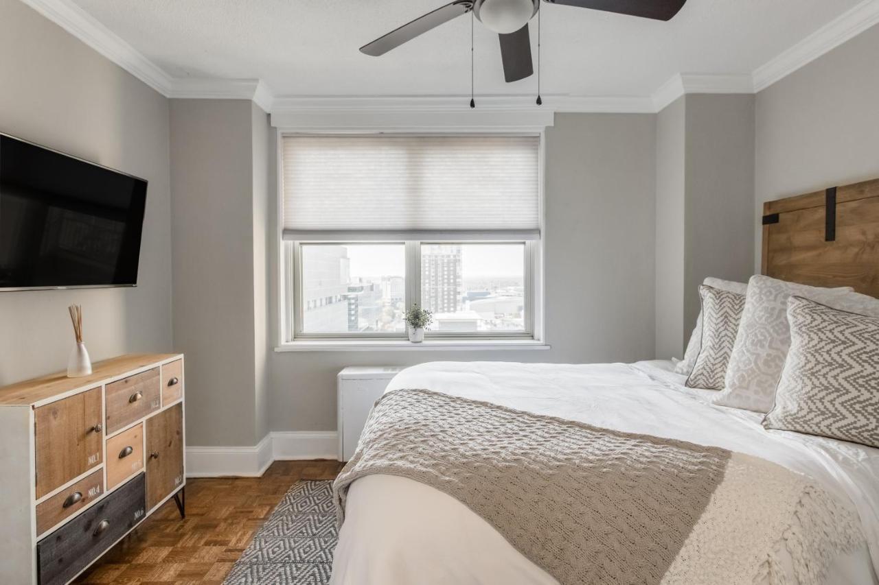 Rare 2 Bed 2 Bath Downtown Condo Near Aquarium アトランタ エクステリア 写真